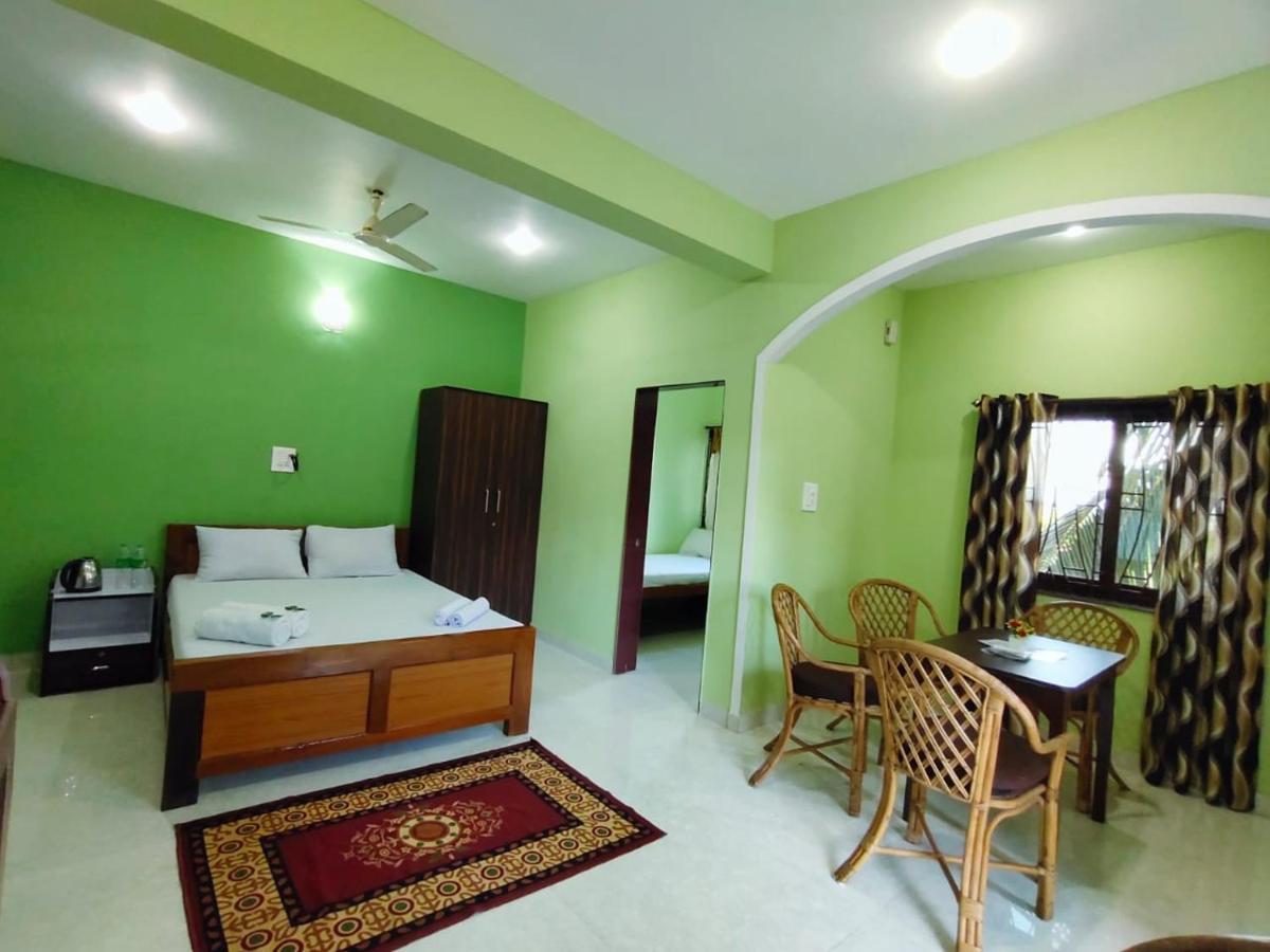 The Narrow Way Edward Guest House Candolim Exteriör bild